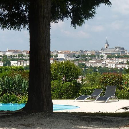Domaine Du Champ Fleuri Bed & Breakfast Angoulême Екстериор снимка