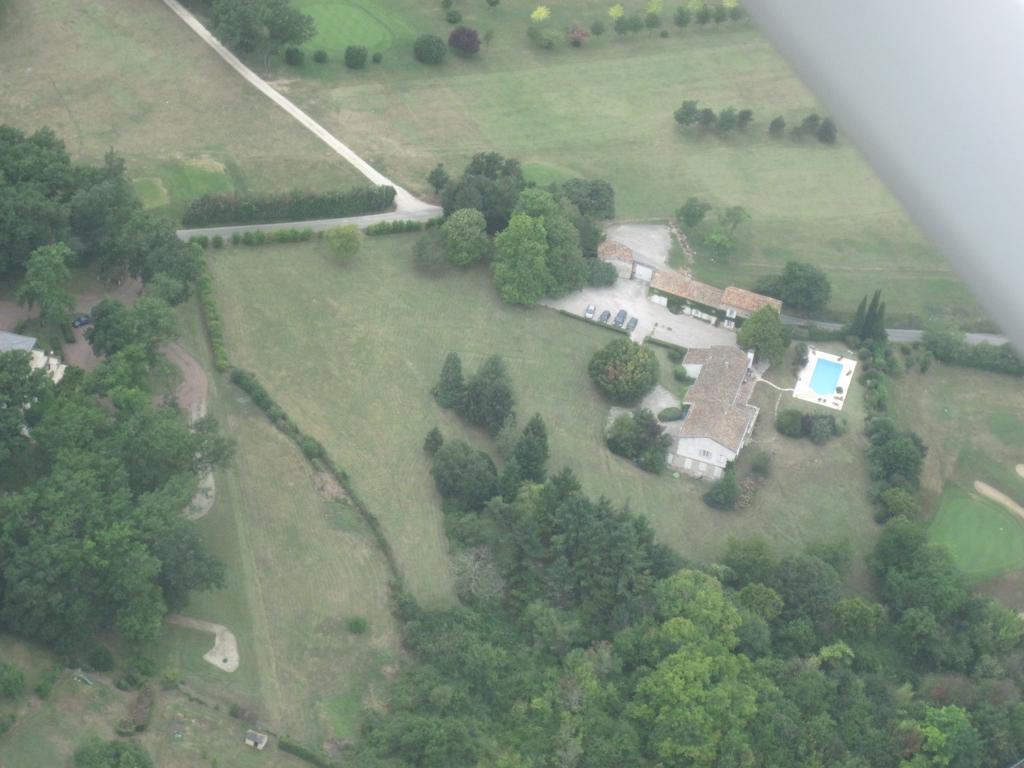 Domaine Du Champ Fleuri Bed & Breakfast Angoulême Екстериор снимка